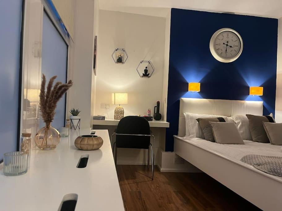 Modern Studio In Barbican Ec1 - Blue - F4 Лондон Екстер'єр фото